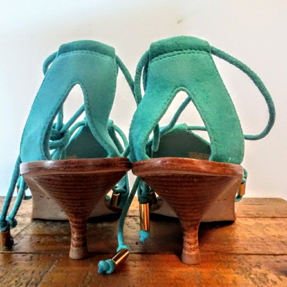 NIB Trina Turk Evelyn Suede Heeled Sandals - Picture 3 of 8